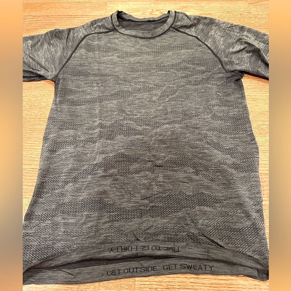 Lululemon Athletic Shirt Small Gray